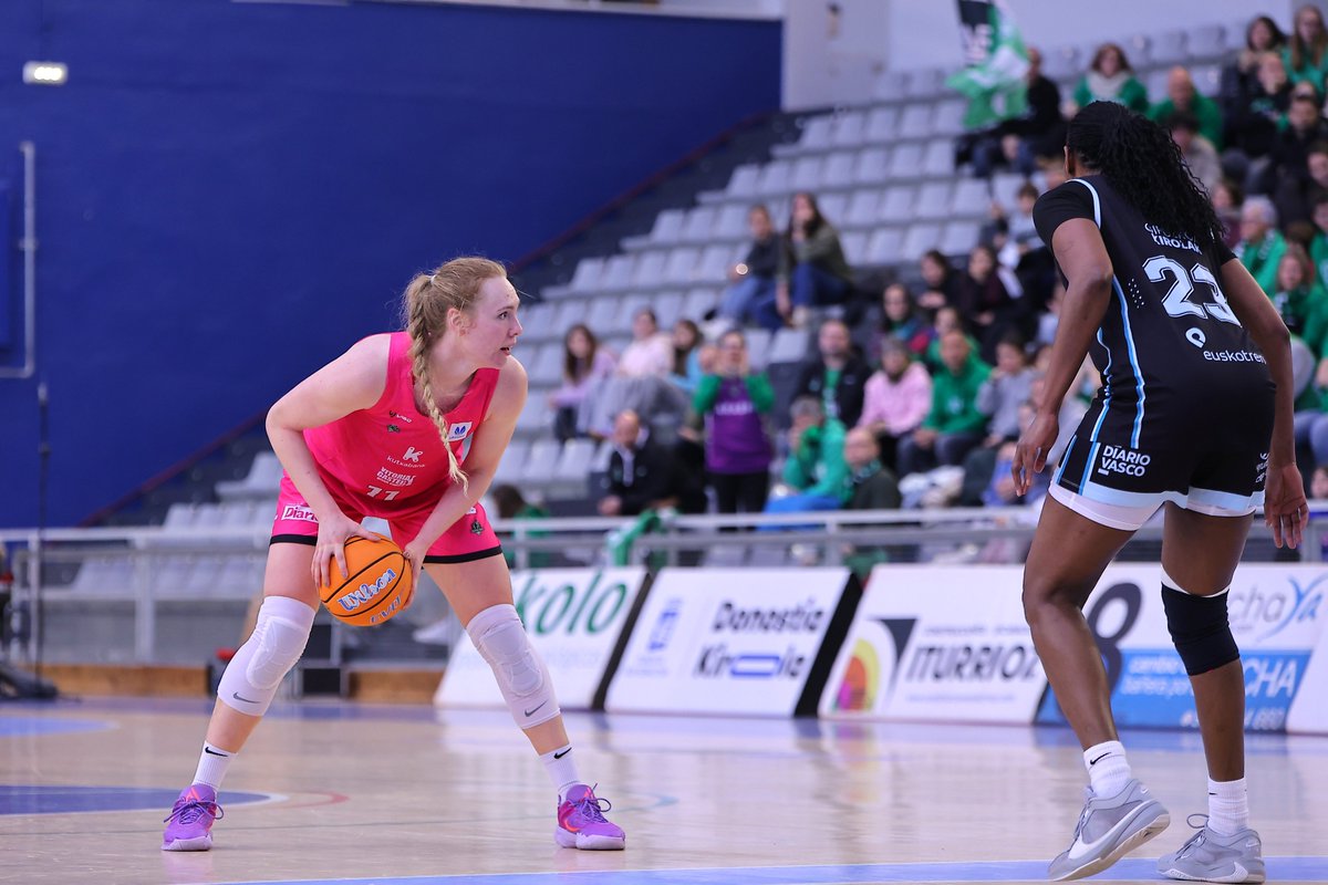 Vaya derbi de la pívot canadiense en la zona 🫡

1⃣1⃣ puntos
4⃣ rebotes
➕ intimidación

¡A tus pies <a href="/QDornstauder/">Quinn Dornstauder</a>! 🎩

📸 <a href="/dvizphoto/">dvizphoto</a> 

#ElLatidodeMendi #MendikoTaupada