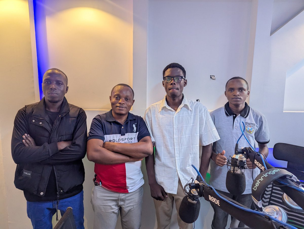 InnomahChe's tweet image. LE GRAND RETOUR A ÉTÉ MAÎTRISABLE 💫🤣🥰!
Le grand retour des Génies en Herbe avec les OMNISCIENTS sur la RTCT/Goma ! 💡
Quelle joie de retrouver le studio pour cette reprise tant attendue ce 03 janvier 2026!
Merci à tous pour votre fidélité !
#Radio #Goma #Rtct #Omniscients