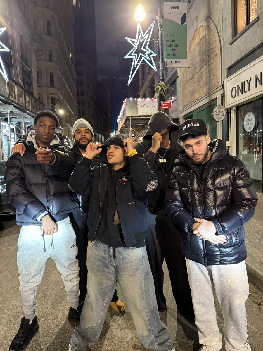 Stable Ronaldo tweet media