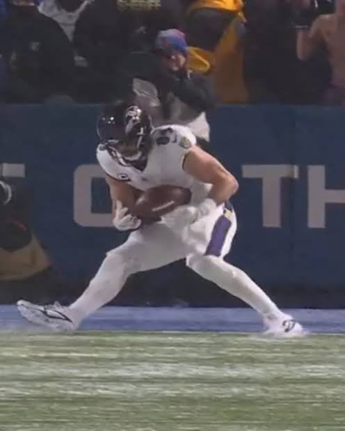 FlockNationSZN's tweet photo. It is hard to be a Ravens fan….. https://t.co/cynxPyeJ0d