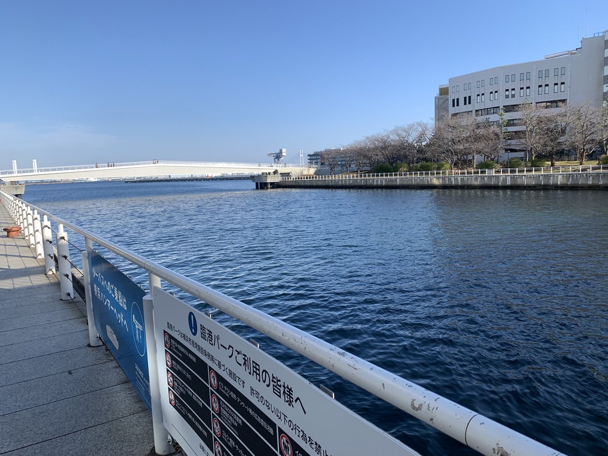 新年初釣行
1バラシで終了ですー
今年もよろしくお願いいたします🙇