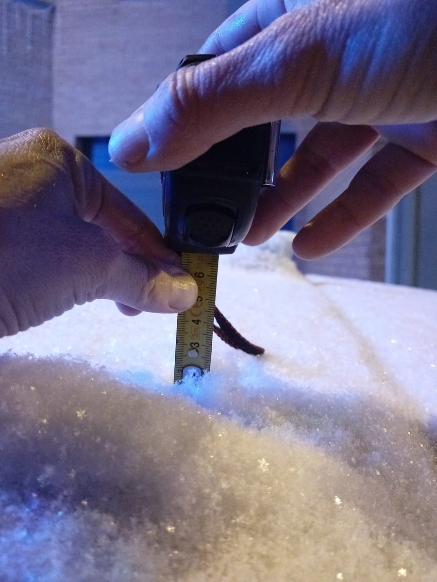 meteocat's tweet image. Palau d'Anglesola (Pla d'Urgell): 2 cm.

Font: Carme Farnell