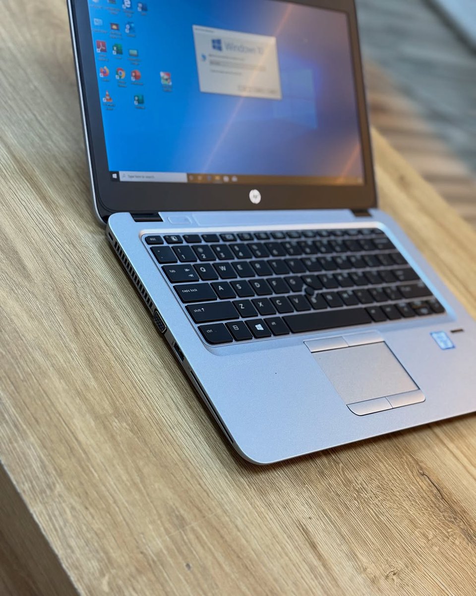 HAKIM934134's tweet image. Simple retweet 

 HP elite book 820 g3  💻
Core I5 -6th gen 
8GB ram - 256 ssd 
Backlight keyboard 
HDMI port ,x2usb port 
Slim &amp;amp; very slick 
Window's 10 pro 
   Free wireless mouse. ✅

WhatsApp/call 0704 490638 📲📩
750k