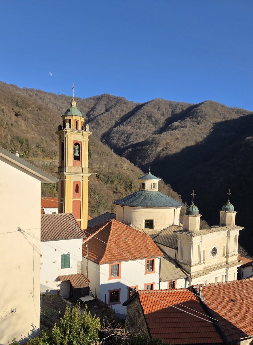 CappatoSimo's tweet image. Buongiorno, buon lunedì  5 gennaio a tutti.😀☕️🥐🥨🧇🍀🏵🌸🌻