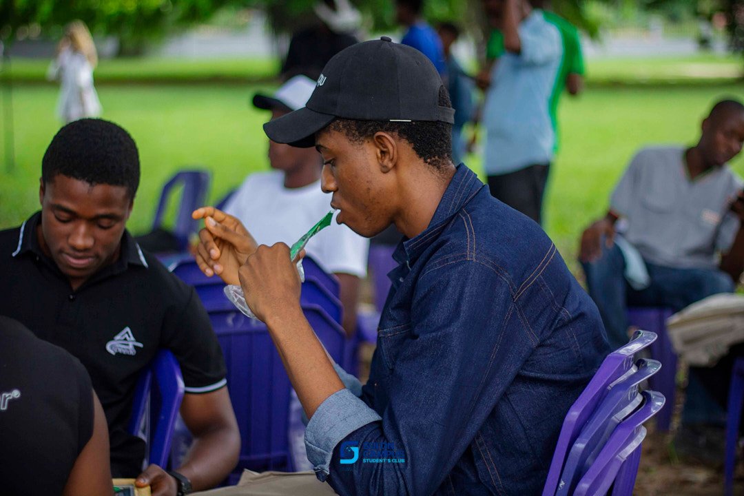 GM CT!!

So, since it's a new week, in the new year
A quick bro to bro

In 2025, I worked for a total of 13 Web2 and Web3 brands/projects and to be honest, it wasn't all rosy 

In all, I learnt several things and for today I'll be dropping some very honest tips that will help you