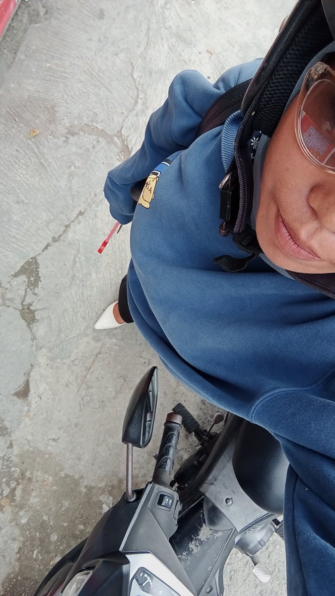 Dandan, mangkat, ning kantor, istirahat madang, ning area, mulih kantor, misuh, mulih 
Bar