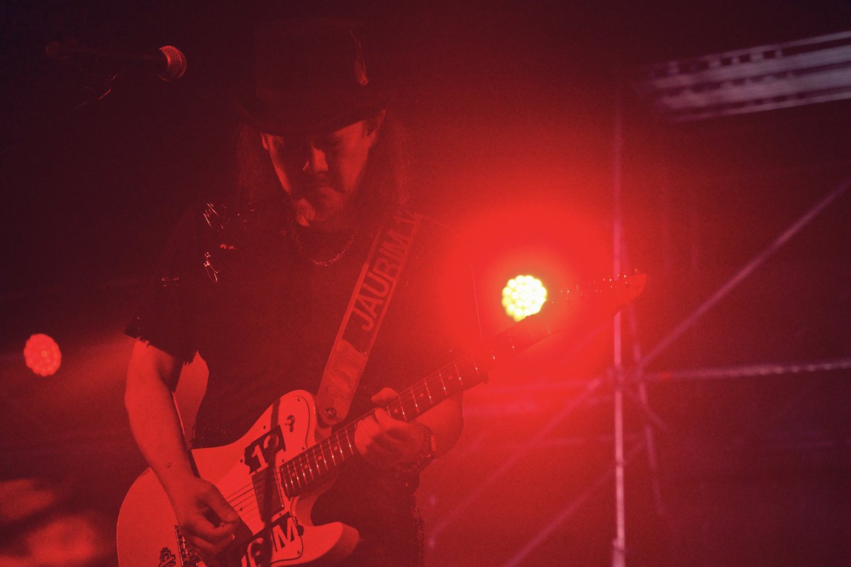 자우림 단독 콘서트
MIDNIGHT EXPRESS 2025–2026 : LIFE! - 부산

✦ 𝑯𝑰𝑮𝑯𝑳𝑰𝑮𝑯𝑻 𝑷𝑯𝑶𝑻𝑶 ✦

#자우림 #단독콘서트
#Midnight_Express #20252026
#벡스코오디토리움