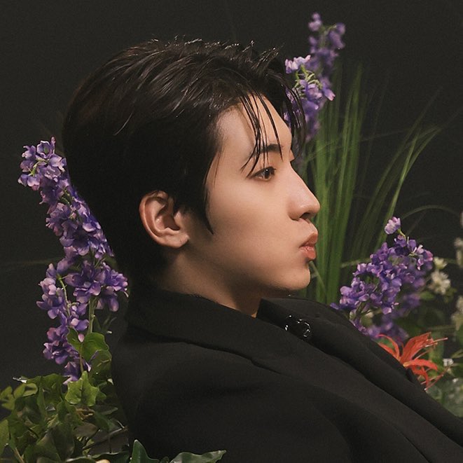 218717__'s tweet image. Miss u today too, pookie.