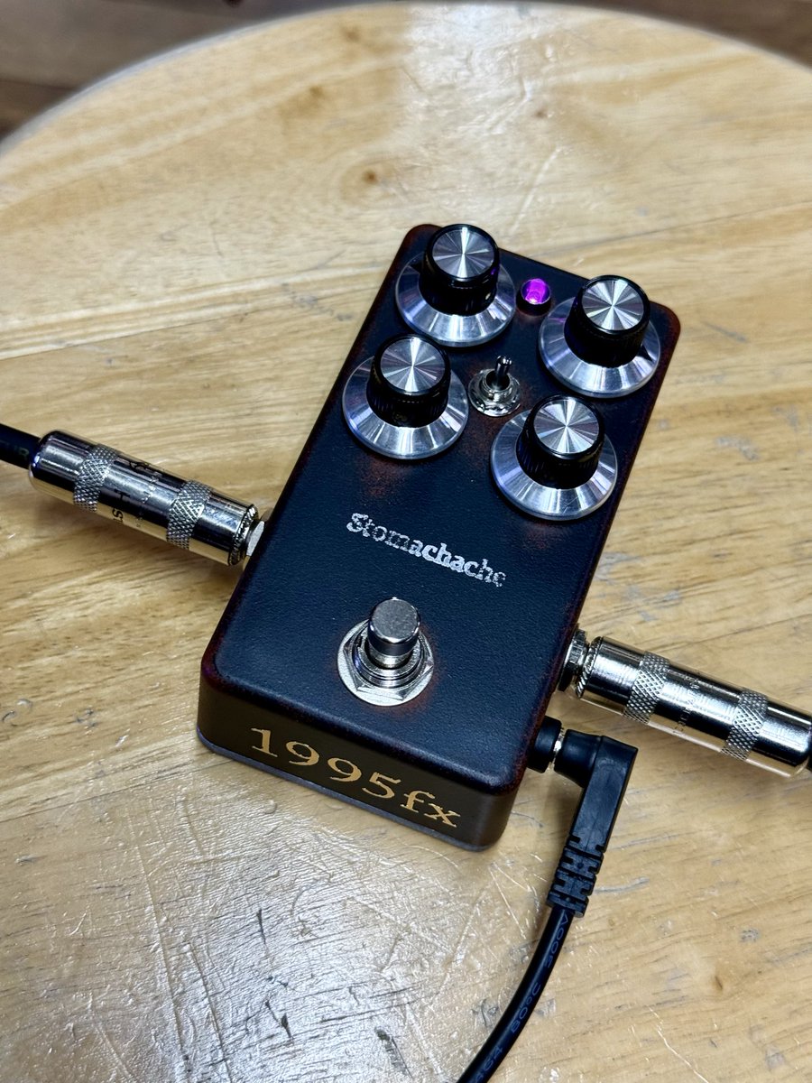 一度試せば、、 笑顔になる、、 素晴らしいエフェクター、、 1995fx