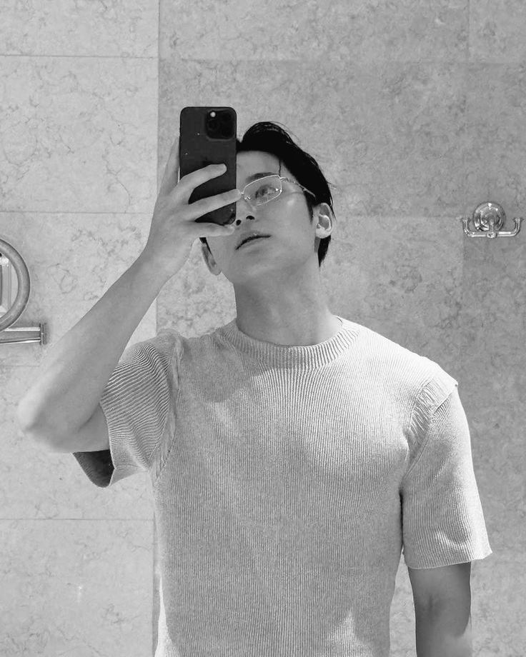 ofrhythms_'s tweet image. 𝗧𝗘𝗫𝗧 | Human Chihuahua

[ Need a bigger size. ]
[ I mean, look at my boobs. ]
[ 𝘪𝘮𝘢𝘨𝘦 𝘢𝘵𝘵𝘢𝘤𝘩𝘦𝘥 ]
[ Doesn't even cover half of it. ] 
[ Hey, I'll find a hot chick and give it to her. ]