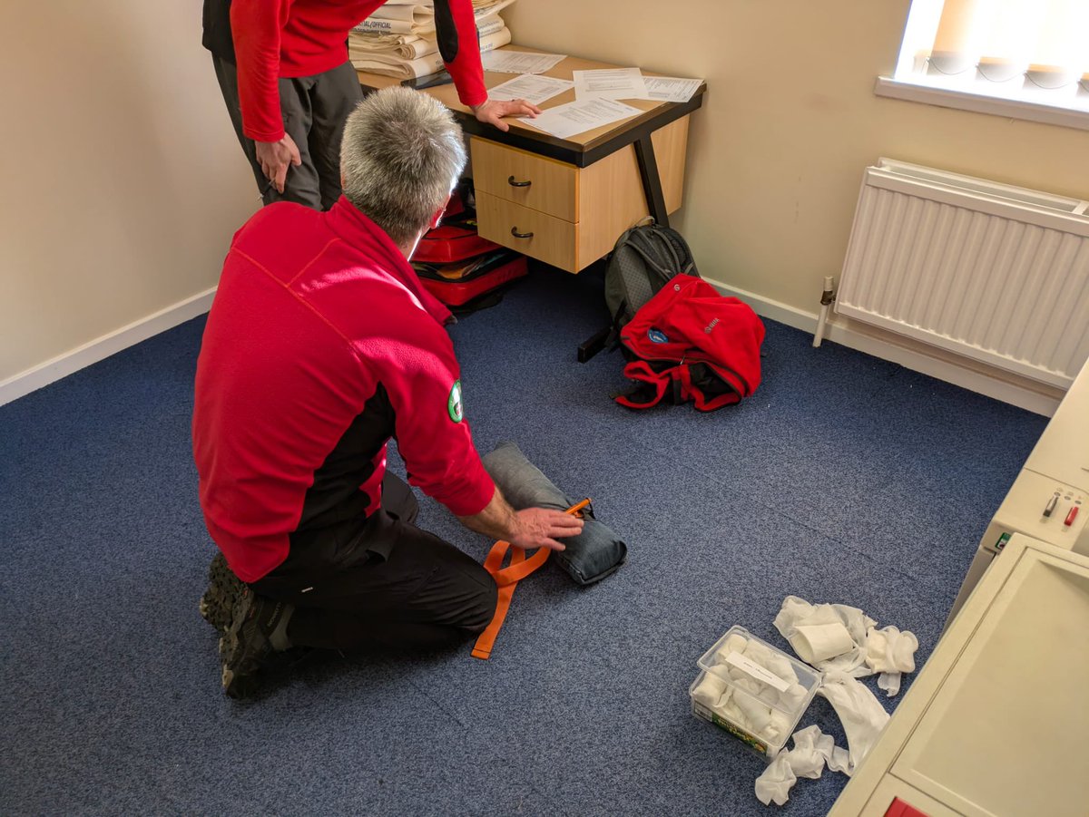 Training Day Update

This weekend we ran an all-day catch-up training session for our trainees, alongside first aid assessments for our operational colleagues.

Huge thanks to everyone who delivered training and organised the day

#WarwickshireSearchAndRescue #VolunteerSAR
