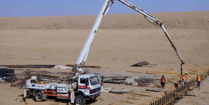 ملي پراختیا شرکت:

د قوش تېپې کانال د لومړي فاز تر پشپړېدو وروسته د دویم فاز چارې هم ۹۵ سلنه مخ ته تللي او پاتې کارونه یې په چټکۍ سره روان دي.