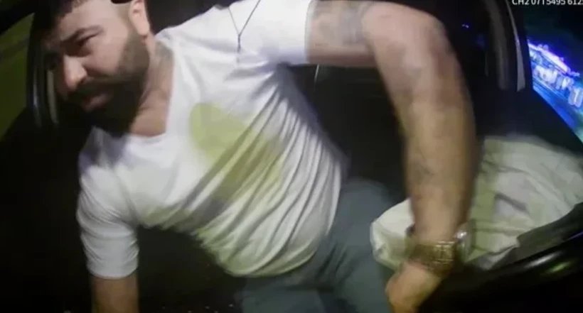 Gta 3 ü %100 bitirirken sona bıraktığım 100 yolcu taşı diyen taksi görevini yaparken salvatorenin adamları taksiyi tarayınca oluşan karmaşa