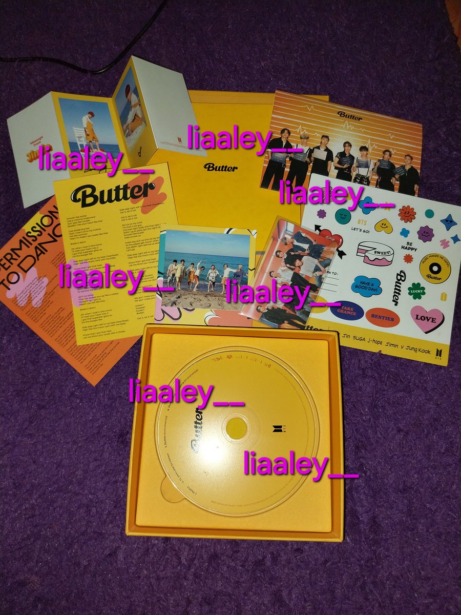 kookmytime__'s tweet photo. WTS ALBUM OFFICIAL BUTTER BTS

✅️ DAPAT SEMUANYA YANG ADA DI ALBUM (Minus photostrip)
✅️ UNSEALED
✅️ DETAIL DM
✅️ HARGA BISA NEGO

❌️ TIDAK TERMASUK ONGKIR

📍DOM Tarakan, Kalimantan Utara
Pengiriman keseluruh indonesia

BANTU RT ATAU SHARE KE TEMEN ARMY LAINNYA YA 💜🙏 https://t.co/ivRczjdOAE