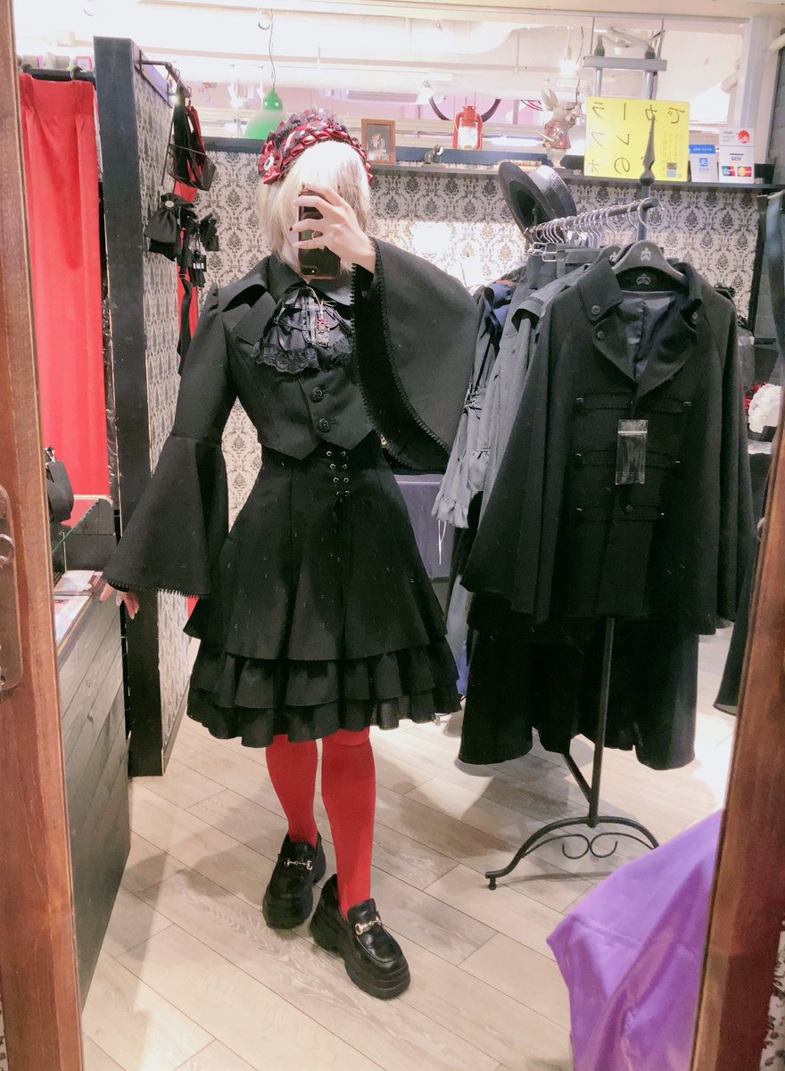 バリアス×アクラ×イブリー‼️
当然スカートにもあいます。