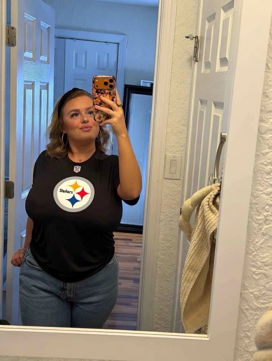 playwith_tayyy's tweet image. Going to the playoffs babe