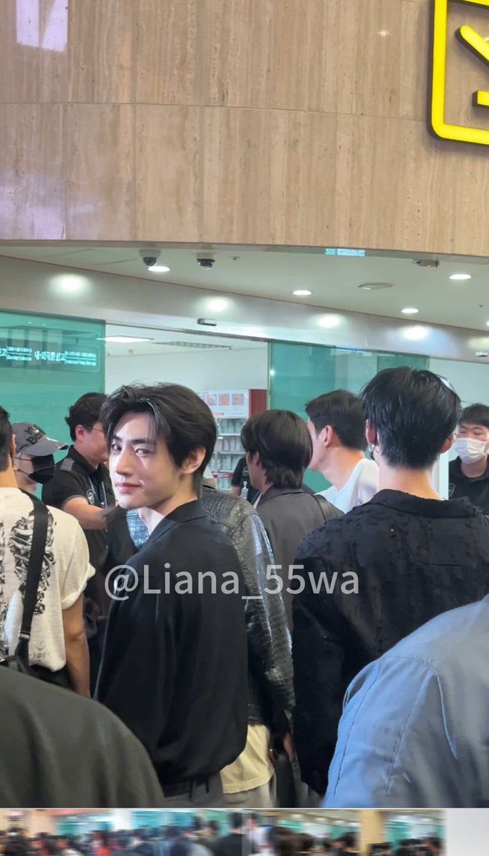 hoonipuppy's tweet image. 비밀연애하는 거 같음