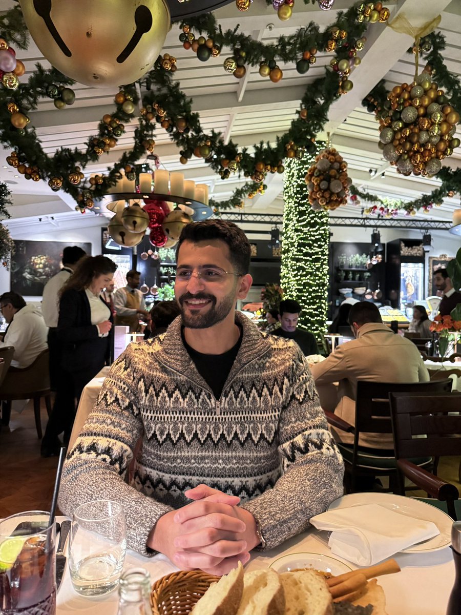 abdulkm_1's tweet photo. London. 01/01/2026 🇬🇧💂🏻 https://t.co/KqW2VHCp6P