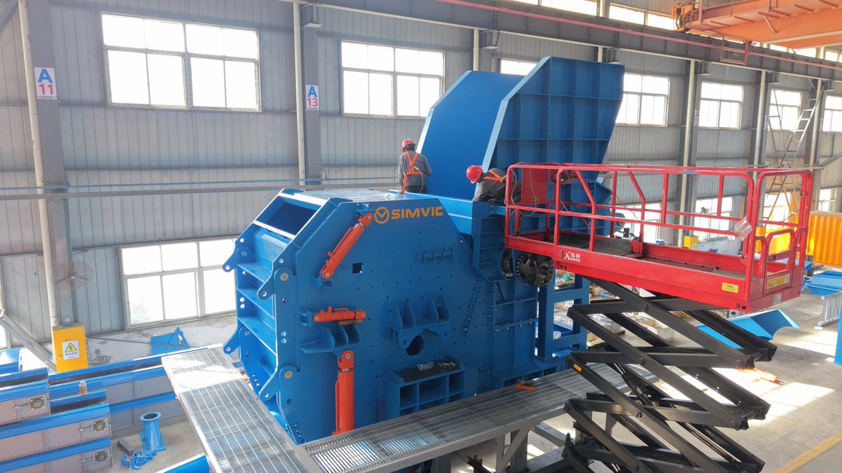 SIMVC_Recycling's tweet image. This Machine Eats Everything! - Industrial Shredder in Action #Shredder #ShreddingMachine #IndustrialMachinery #SatisfyingVideo #OddlySatisfying #FactoryLife #HeavyMachinery #Recycling