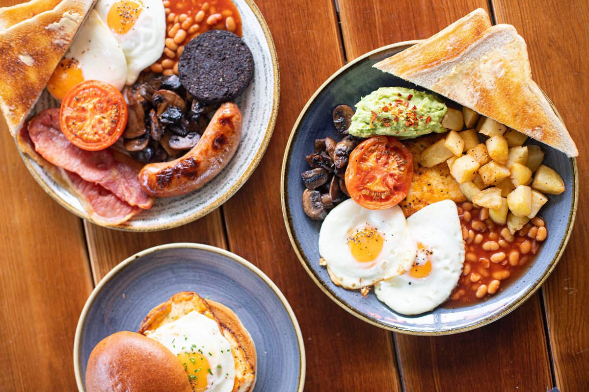 TasteCheshire's tweet image. 🥞✨ Saturday Breakfast at The Lambing Shed Farm Shop &amp;amp; Kitchen! ✨🥓
Why not go and enjoy a delicious breakfast with them? 🍳🥓🥐
#BreakfastTime #WeekendVibes #TheLambingShed
tastecheshire.com/shops/the-lamb…