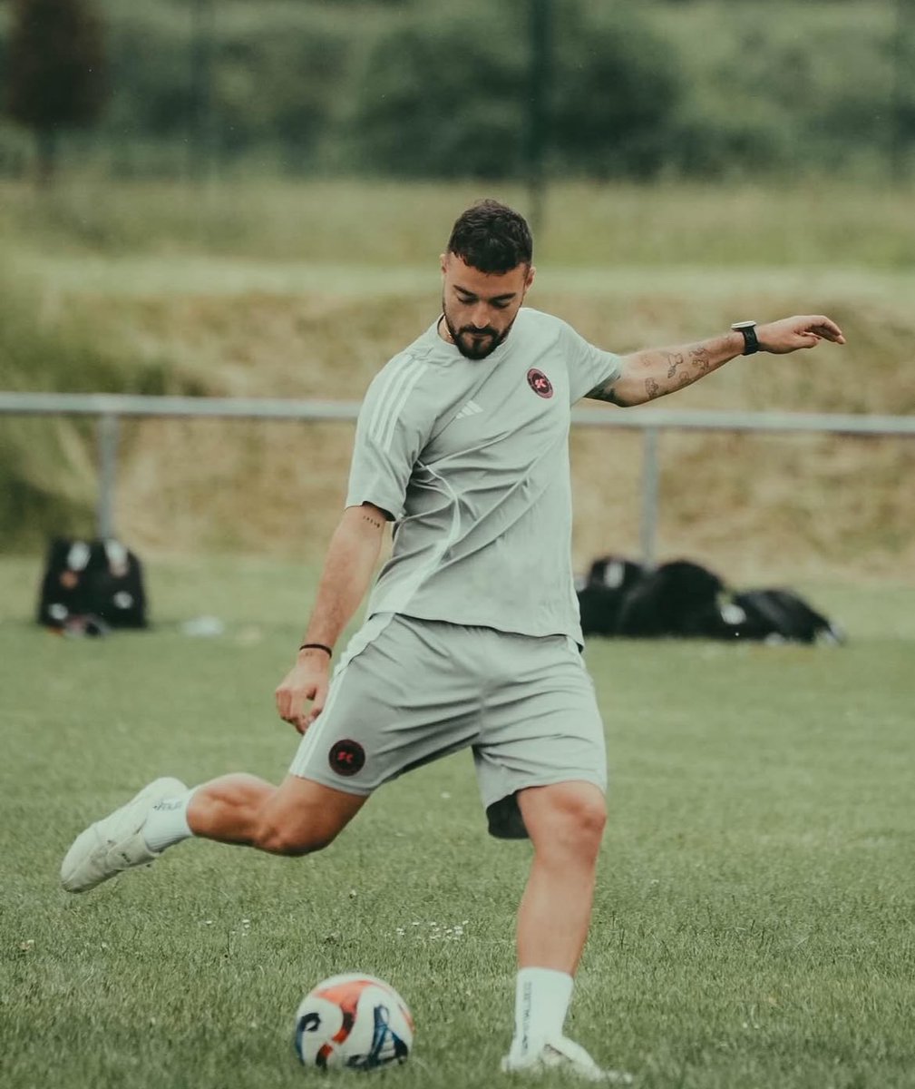 ¡Feliz cumple! <a href="/kevin21vazquez/">KV 21</a> 🩵🩷