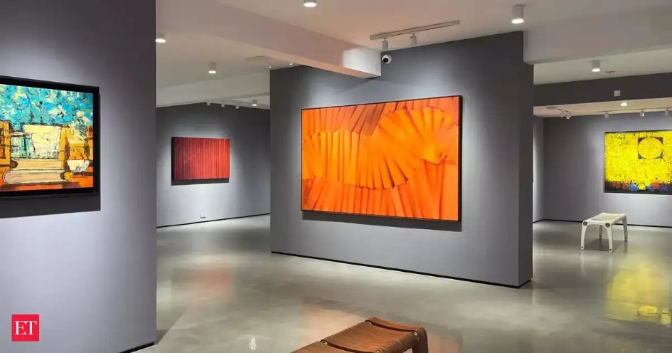 From registration to installation, there's a world of hidden labor behind every artwork. As India's booming art market grows, paperwork and logistics shape how we collect, move, and cherish art! economictimes.indiatimes.com/news/india/art…