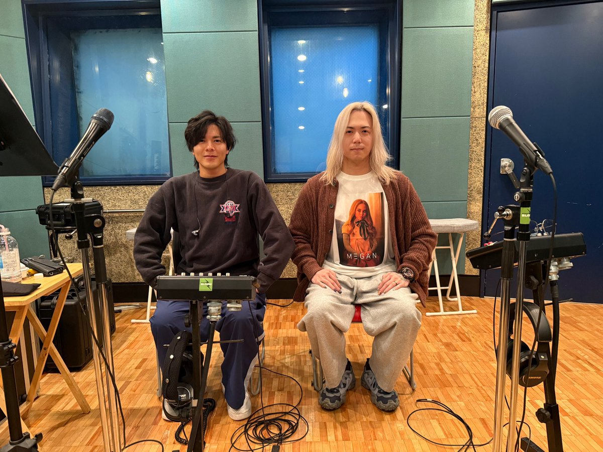 #ブラスタ
 
お昼は偶然に井出っち(<a href="/Takuya_IDE_info/">井出卓也 公式</a> ) と一緒だったので一緒にあけましておめでとうした🎍🌸