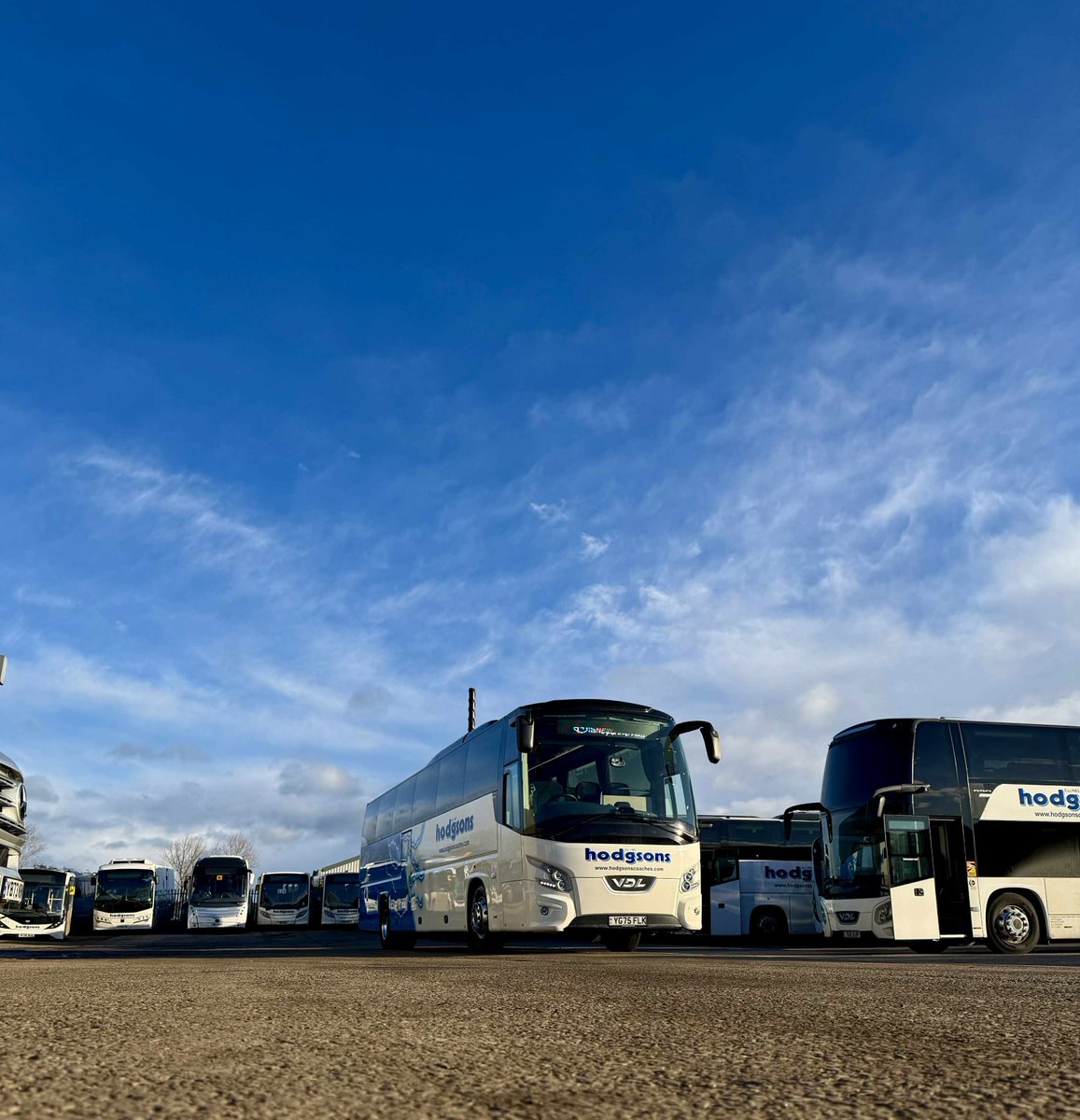 CoachesHodgsons's tweet photo. Sunny days and bound for Disney, Paris.
It doesn't get much better for drivers or passengers!
#TeamHodgsons #TakingPeoplePlaces #FunTrips https://t.co/i19iQ1t0YB