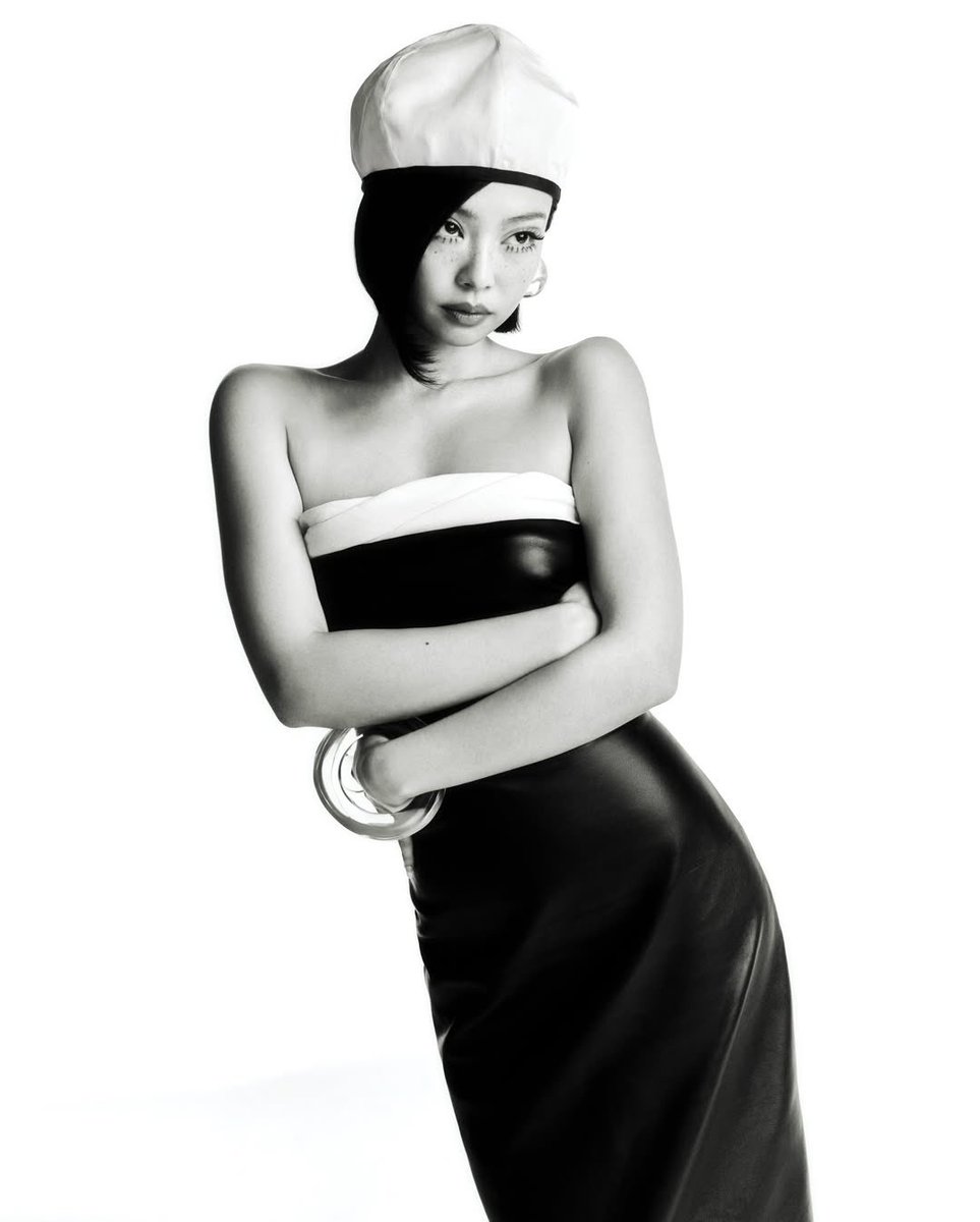 SonyMusicID's tweet image. JENNIE for @vmagazine ♥️

#JENNIE #제니 #vmagazine #OA