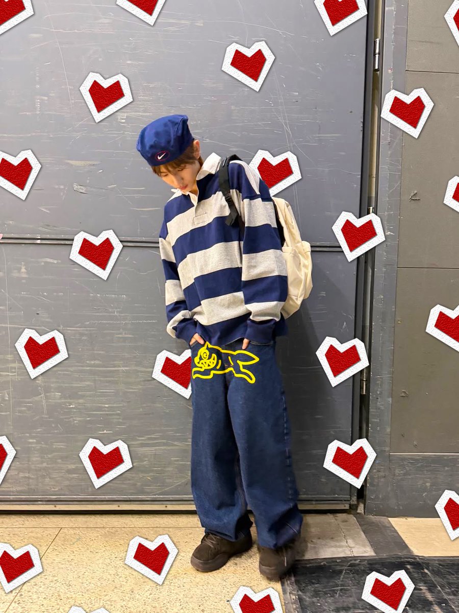 hearti3ful's tweet image. Juhoon looks sooo cute in this outfit. This might be his cutest outfit ever 😭♡
#JUHOON #주훈
