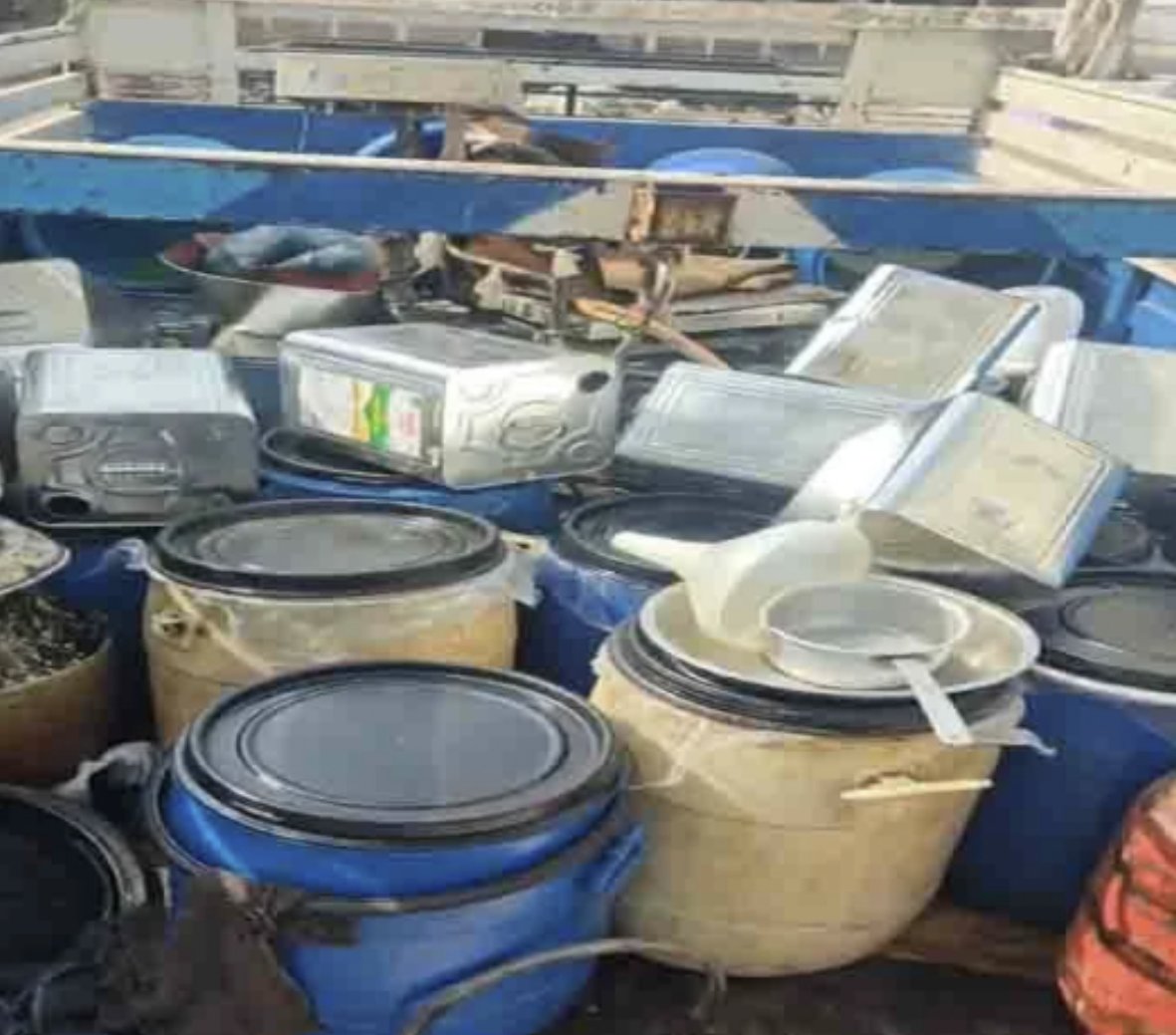 Fake ghee manufacturing unit busted in Surat; over 319 kg stock seized  https://t.co/petsbsgtqT