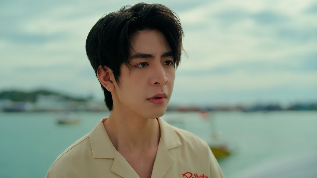 iaia01_'s tweet image. 🗣: Nong Sea said (his) face changes every day, (so) I come to compare (and) true, it changes for real
🦞: Cheeks flatten, cheeks swell like that

HEAD 2 HEAD SERIES EP11
#H2HseriesEP11