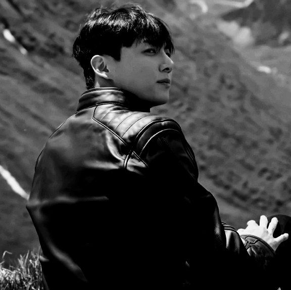 silenvoid's tweet image. good morning, regulars.
first monday of the year, huh? let's pray it ends fast, cause i want to be home already.