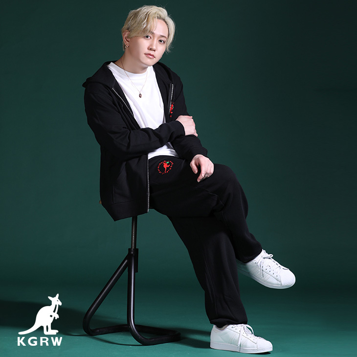 KANGOLREWARD's tweet image. MASHIHOさんとのコラボアイテムが
【明日】受注締め切り💣💥

╭━━━━━━━━━━━╮
💡受注期間限定アイテム💡
╰━ｖ━━━━━━━━━╯

詳細・ご購入はコチラ👇
kangolreward.jp/SHOP/196711/24…
#KANGOL #KANGOLREWARD #KGRW #カンゴール #MASHIHO
@MASHIHO_IB