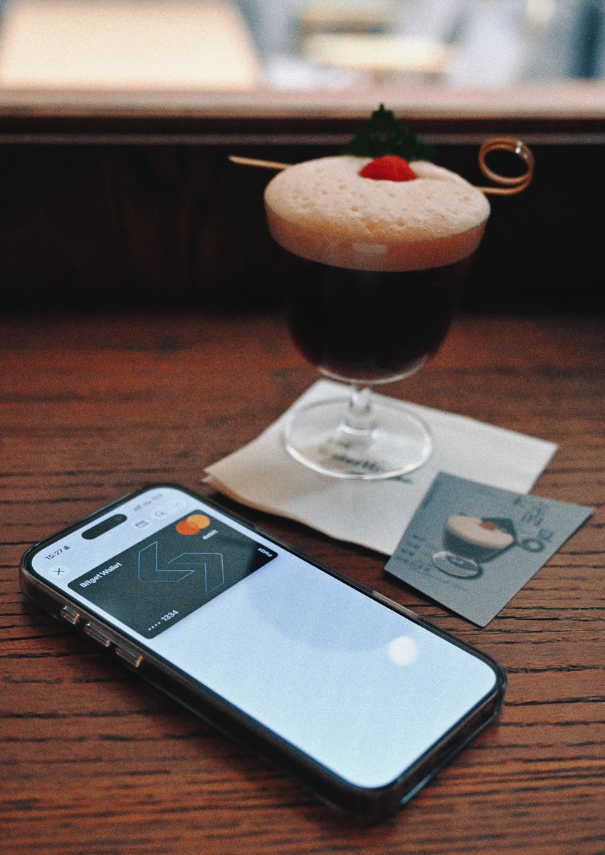 普通人也能成为加密支付产品的深度用户💰分享一个同事近期发生的小故事： “这两天带家人在越南，全程所有支付使用的都是