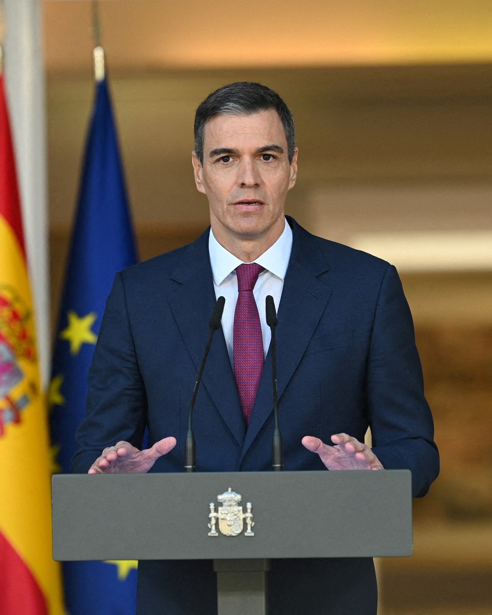 OunkaOnX's tweet image. ⚡JUST IN - Spain has announced a total ban on imports from Israeli settlements starting this new year, including goods from the West Bank, Jerusalem, and Golan Heights