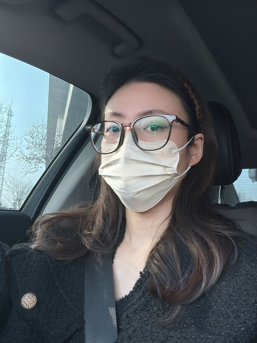 #上海 北京人在上海这边工作，想找一个尊重双方，不口嗨的。