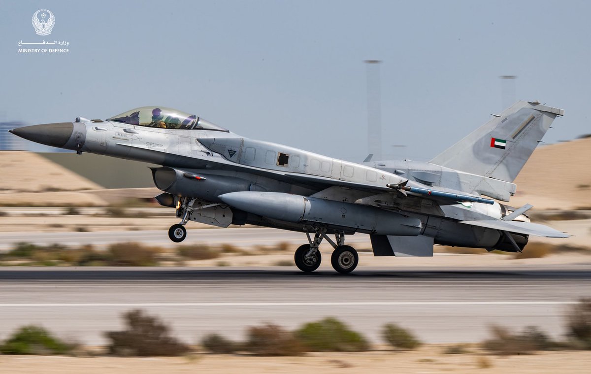 modgovae's tweet photo. انطلق تمرين درع الخليج (2026) في المملكة العربية السعودية ��لشقيقة، بمشاركة دولة الإمارات العربية المتحدة ودول مجلس التعاون لدول الخليج العربية.

ويهدف التمرين إلى ��فع الجاهزية القتالية، وتعزيز العمل العسكري المشترك، وتحقيق التكامل في بيئة العمليات المشتركة وفق أفضل الممارسات.

ويشتمل تمرين درع الخليج على حزمة من الإجراءات والفرضيات المصممة لقياس الجاهزية وفاعلية الاستجابة لمختلف التهديدات، بما يعزز منظومة الردع المرن لدول المجلس.

ويُعد تمرين درع الخليج أحد أبرز أوجه التعاون الدفاعي المشترك، ويجسد التزام دول مجلس التعاون بتعزيز أمنها واستقرارها، وترسيخ مفهوم العمل العسكري الجماعي لمواجهة التحديات الراهنة والمستقبلية.

#وزارة_الدفاع 
#وزارة_الدفاع_الإماراتية
#MOD
#UAEMinistryOfDefence