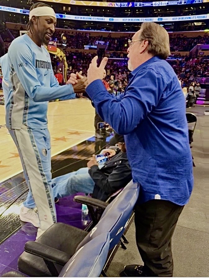 TheRealSignGuy tweet media