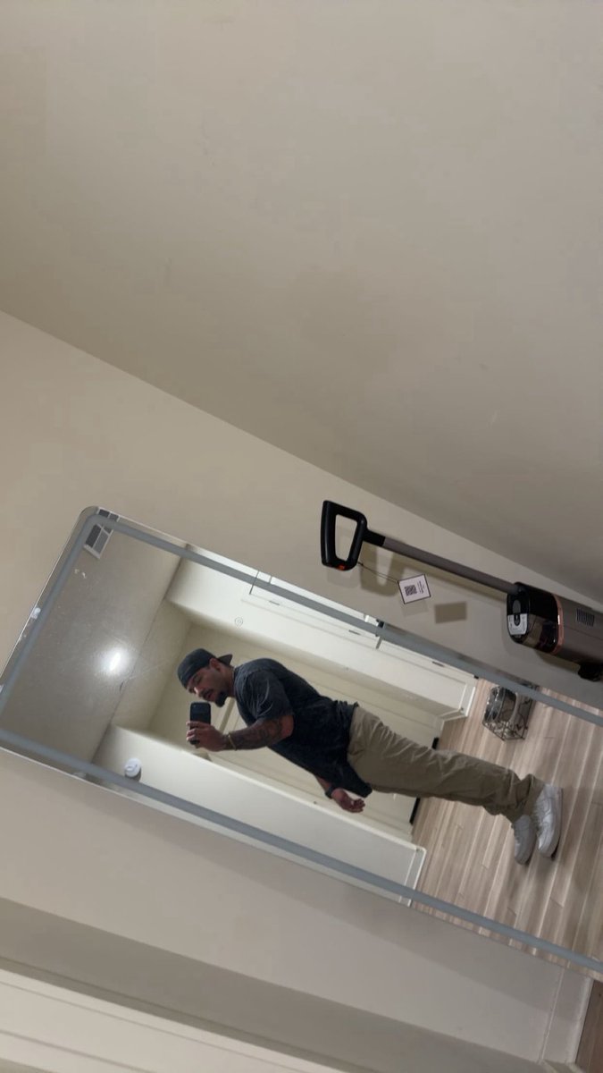 cubecypher's tweet photo. Big back #az #goodyear #phoenixmeets #goon #gymrat #arizona https://t.co/jVQdWwQKw9