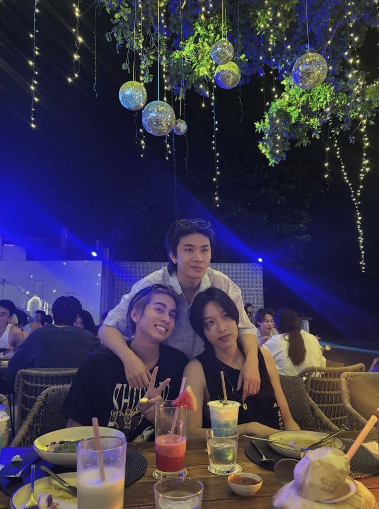 cookiefevrier's tweet image. หรือว่า