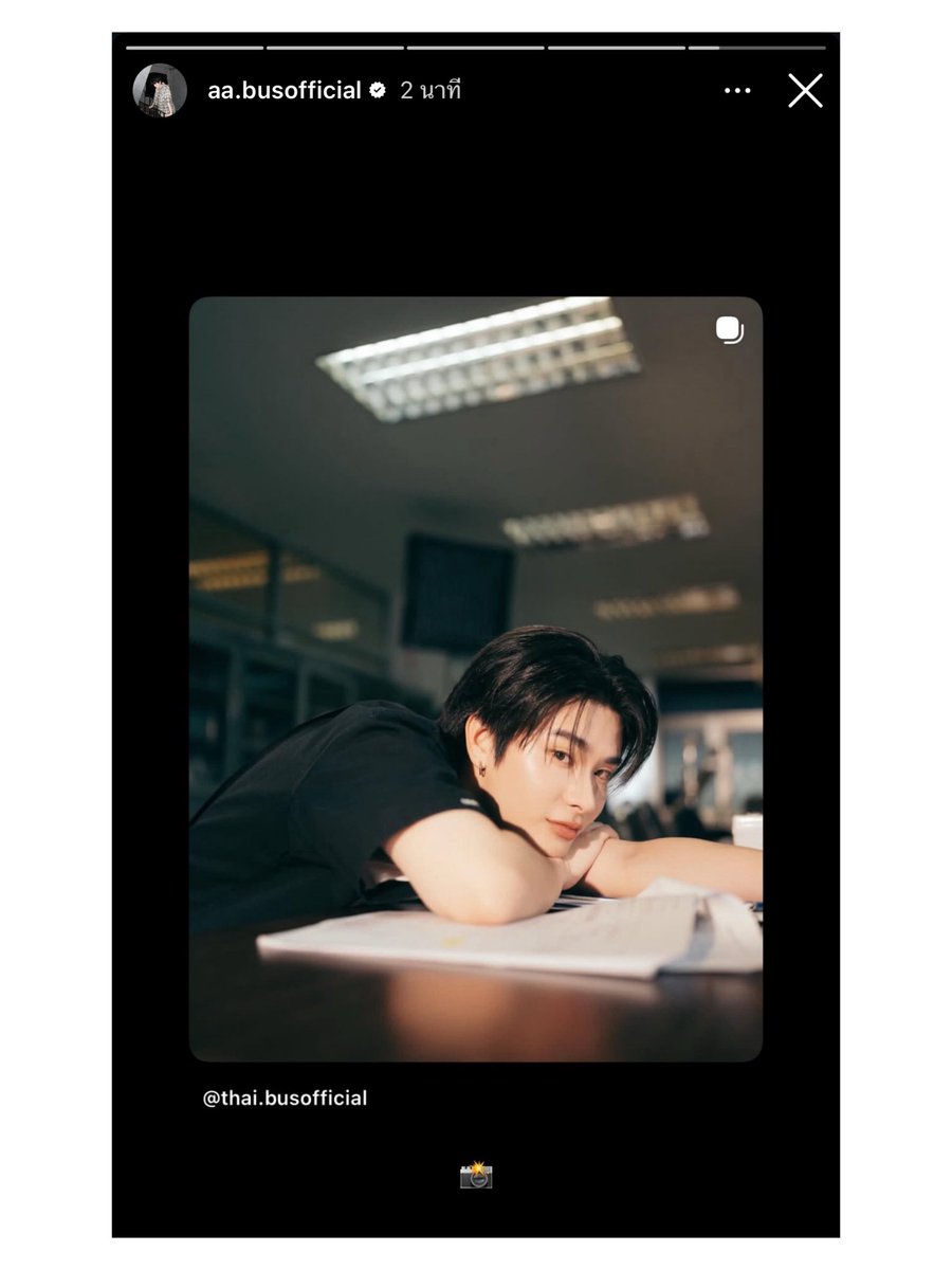 thisispyboss's tweet image. เอเอถ่ายเหรอ แล้วดูสายตาที่ไทยมองกล้องสิ แกชั้นรัก คสพ ของพี่ไทยน้องเอมาก ที่พี่ไทยชอบถามเอเอว่าเอเอรักพี่ไทยมั้ย วันนี้น่าจะได้คำตอบแล้วนะ (😭) เอเอไปเป็นตากล้องให้พี่ในโปรเจค cover เดี่ยวด้วยซ้ำ ที่บอกว่ารักก็คือรักจริงๆ ไม่ค่อยพูดแต่แสดงออกด้วยการกระทำ เอเอก็รักพี่ไทยมากๆนินา