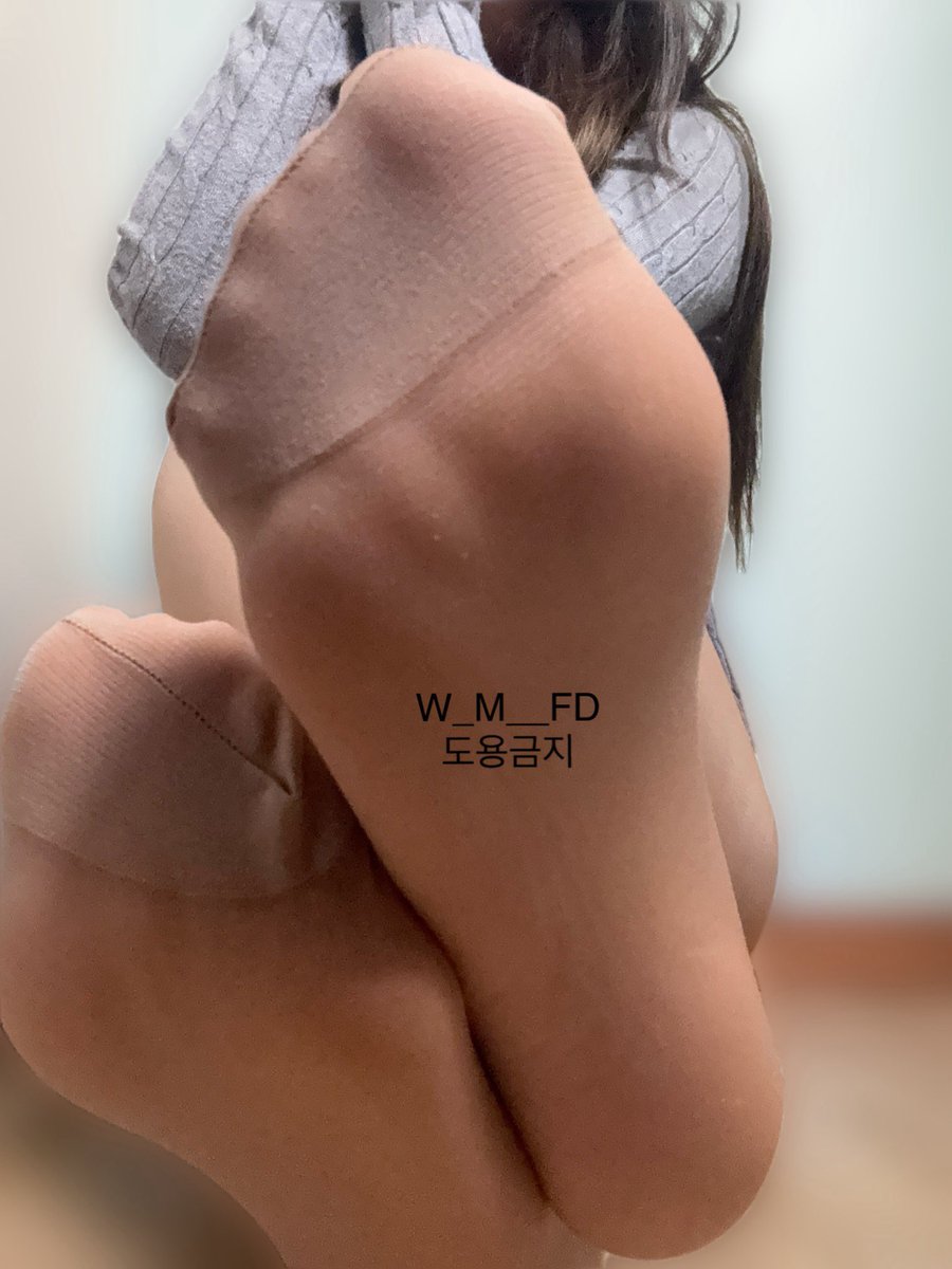 뒷계 업데이트 시작 🫣
문의는 라인으로만

#펨돔 #멜섭 #상납