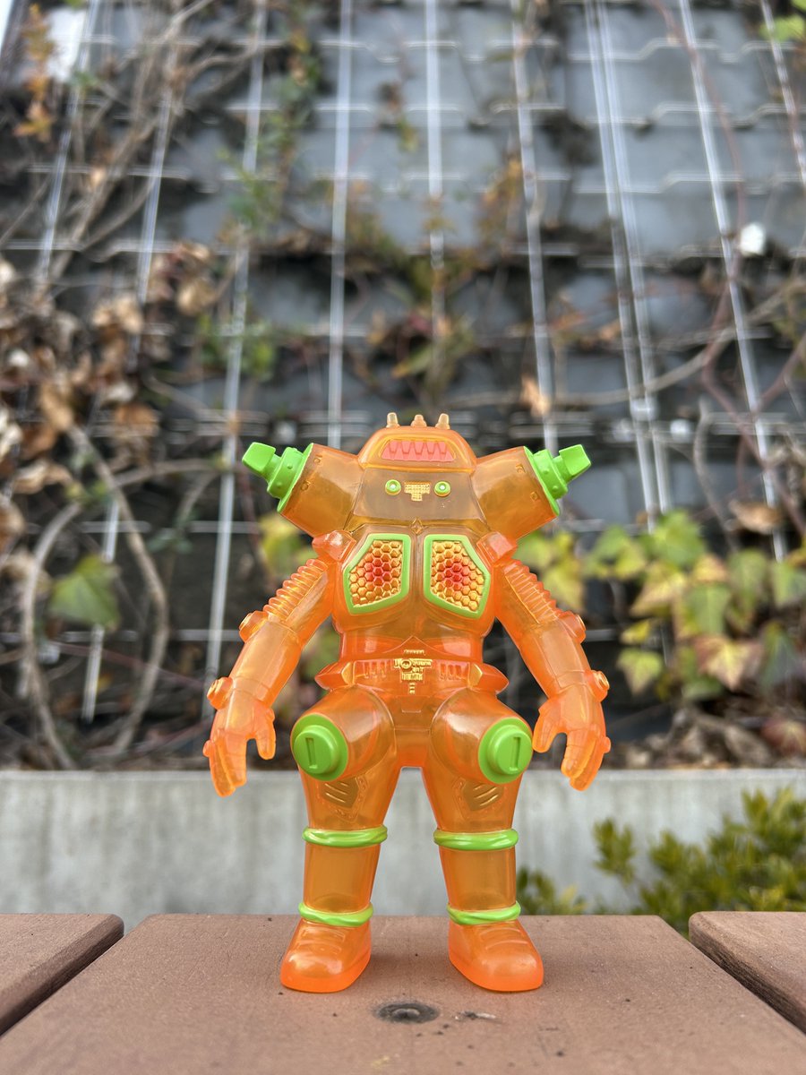 今年の初ソフビKAIJINさんの『キングジョークリアオレンジ(トロピカル