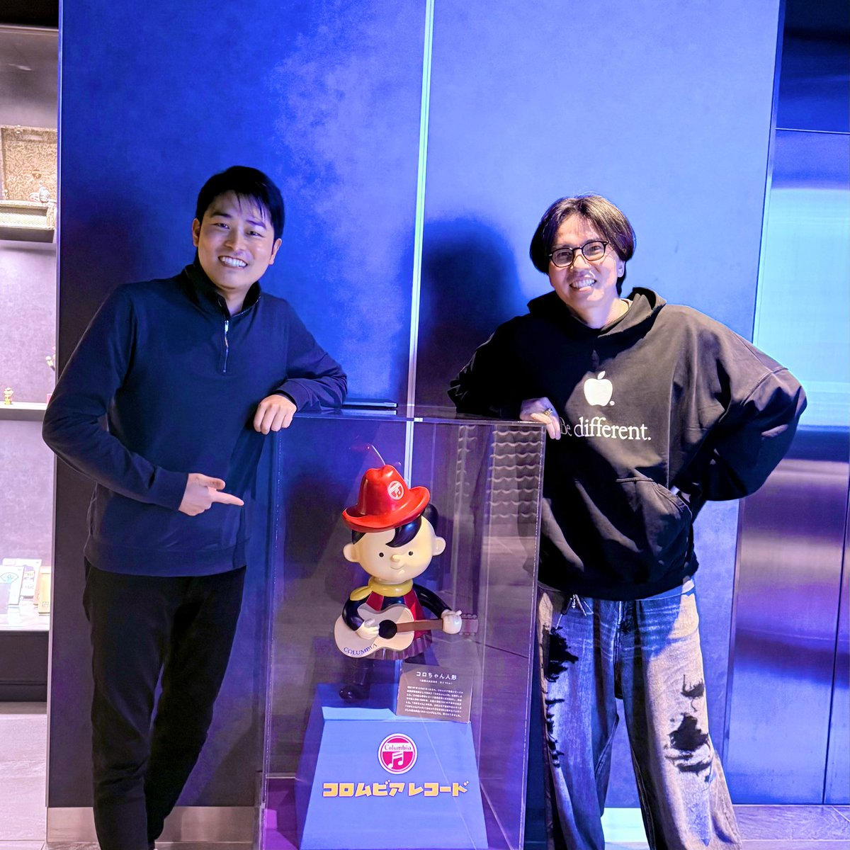 Omakase AIを展開する清水くんとAI、ロボットからの自然と美について。7年ぶりくらいに会ったけど変わらずエネルギーが凄くてあっという間だった。やはりテクノロジー神話に向かえば向かうほど自然により戻しが来る。日本人の心には常に美があるのだ。大切にしたい価値観。