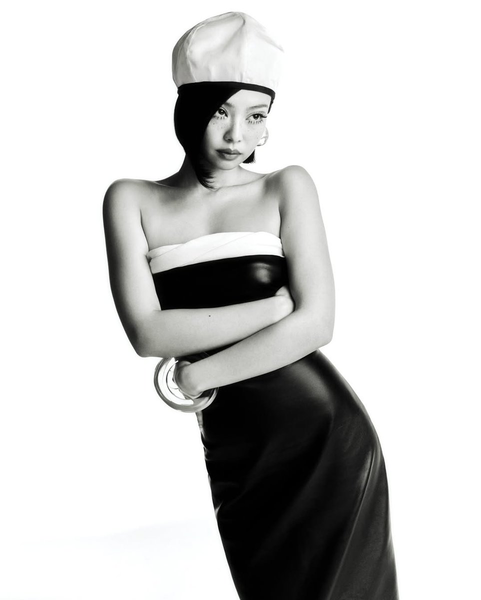 sonymusicth's tweet image. JENNIE for @vmagazine ♥️

#JENNIE #제니 #vmagazine #OA