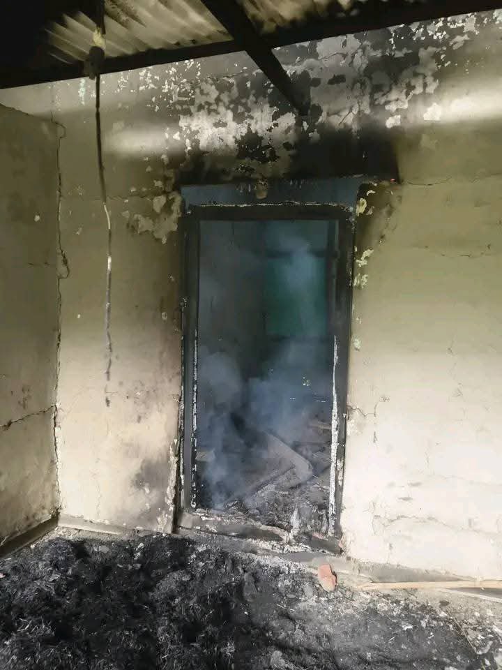 🚨 Manipur: Kuki terrorists are given blanket protection by Indian armed forces.🚨

The immunity provided by <a href="/official_dgar/">The Assam Rifles</a> through deep state dirty game will backfire &amp; has already derailed the insurgency probably decades already.

<a href="/LokBhavManipur/">LOK BHAVAN MANIPUR</a> <a href="/manipur_police/">Manipur Police</a>