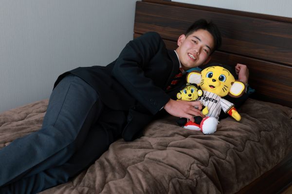 TigersDreamlink's tweet image. 5日(月)、 #立石正広 選手ら2026年度新人選手が『虎風荘』へ入寮しました。
hanshintigers.jp/news/topics/in…
 
#谷端将伍 選手
#岡城快生 選手
#早瀬朔 選手
#能登嵩都 選手
#神宮僚介 選手
#山﨑照英 選手
#阪神タイガース 
#熱覇