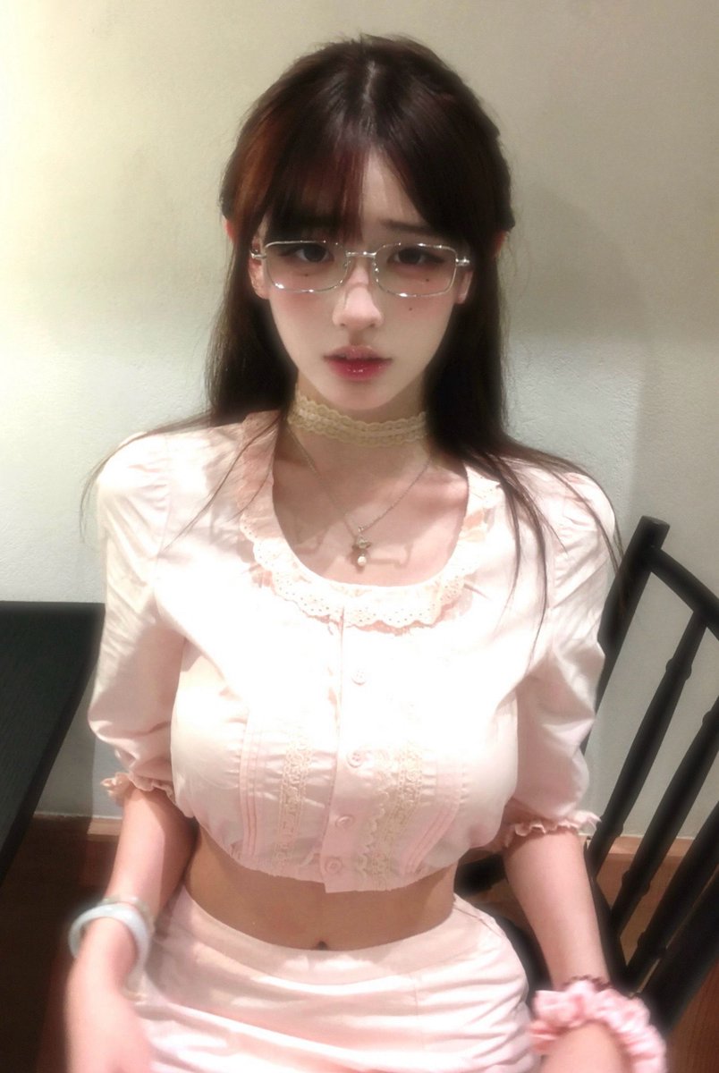 福利姬兔头公主分享的黄推图片2 - 网红私拍内容