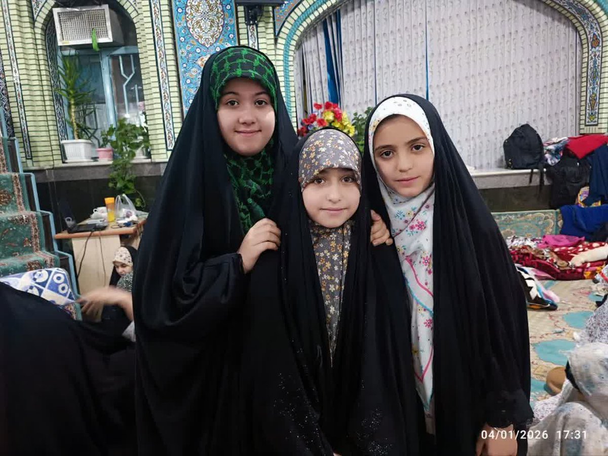 mojerasa_news's tweet photo. 🔴 این روزها، مساجد #ابهر جایگاه قلب‌های تپنده دهه‌نودی‌هاست. جوانان و نوجوانان با شور و خلوصی مثال‌زدنی، حریم اعتکاف را با گرمای حضور خود، آکنده از عطر امید و #معنویت کرده‌اند.
لینک خبر: 
https://t.co/GezSEvOJnS https://t.co/K7lgHv5Fyl